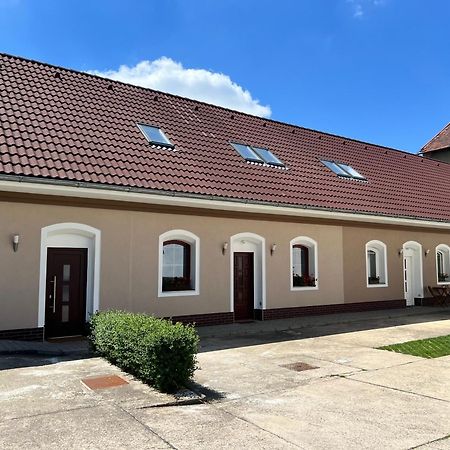Penzion Manes Krabcice Exterior photo